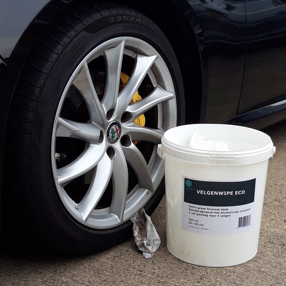 KwikFit maakt duurzaam schoon met Boso wipes en poetsdoeken